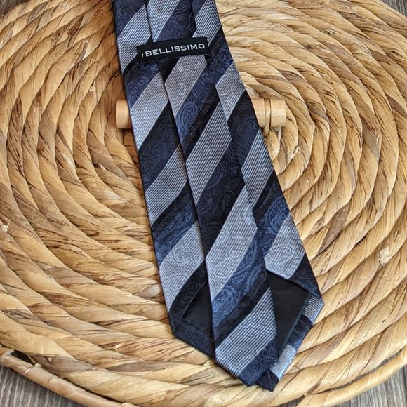 [2/$40] NWOT Men's - Silk Necktie - Grey Stripe - Picture 3 of 4